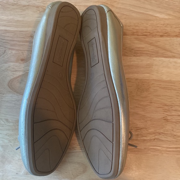 American Eagle Metallic Ballet Flats with Bow Accent - Picture 9 of 12